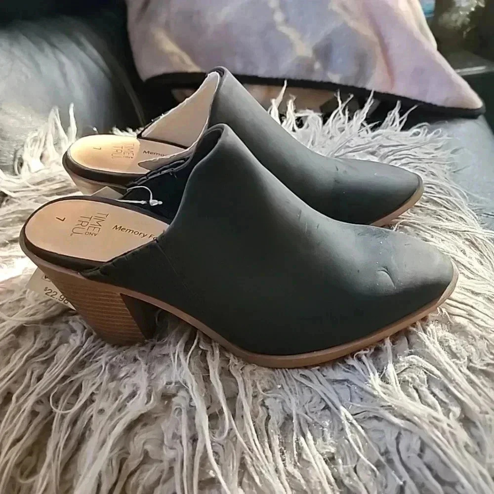 Time and Tru Women's Block heels slip on Mules. Size 7 . NWT - Picture 5 of 8